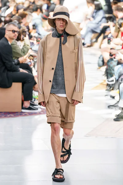 Look 9